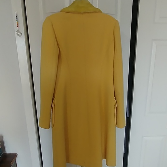 Vintage Coat - Picture 4 of 11